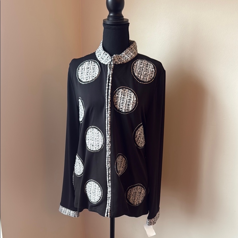 Elegant Black and White Women's Top